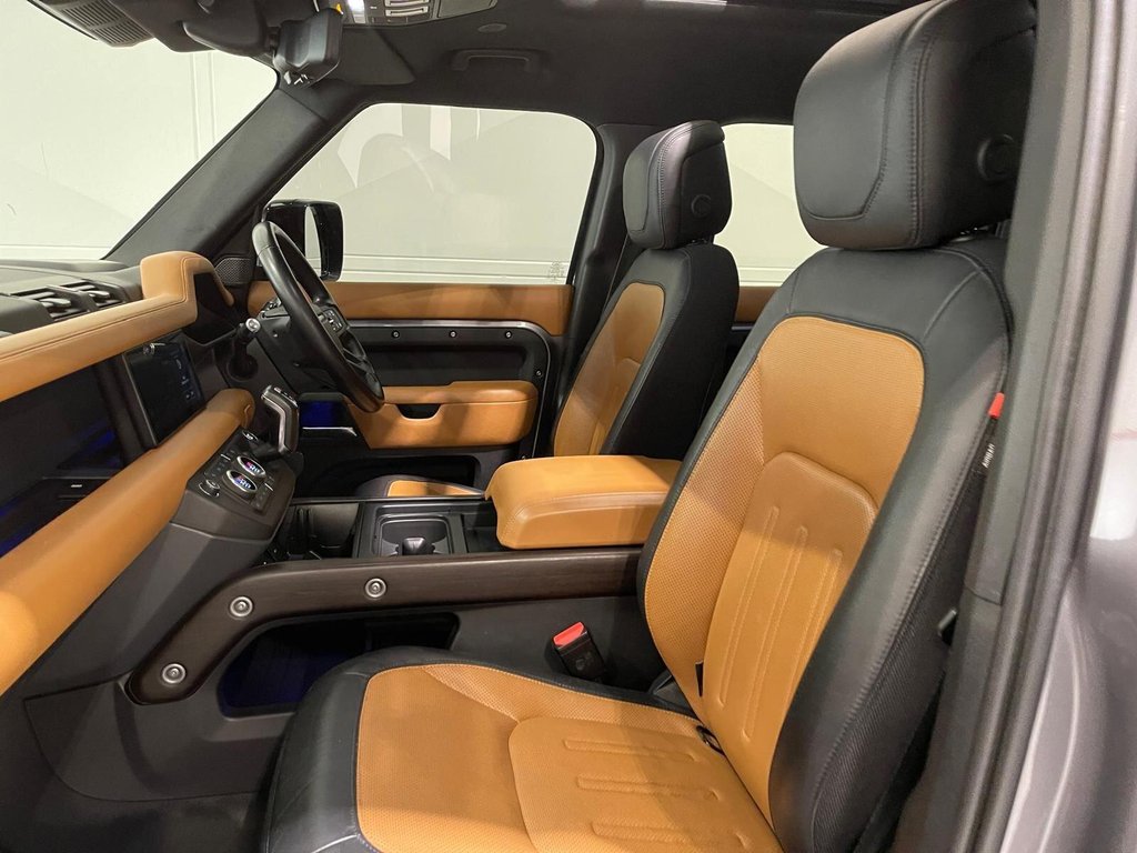 Used Land Rover Defender 110 2020 for sale - 77547217: Photo 37