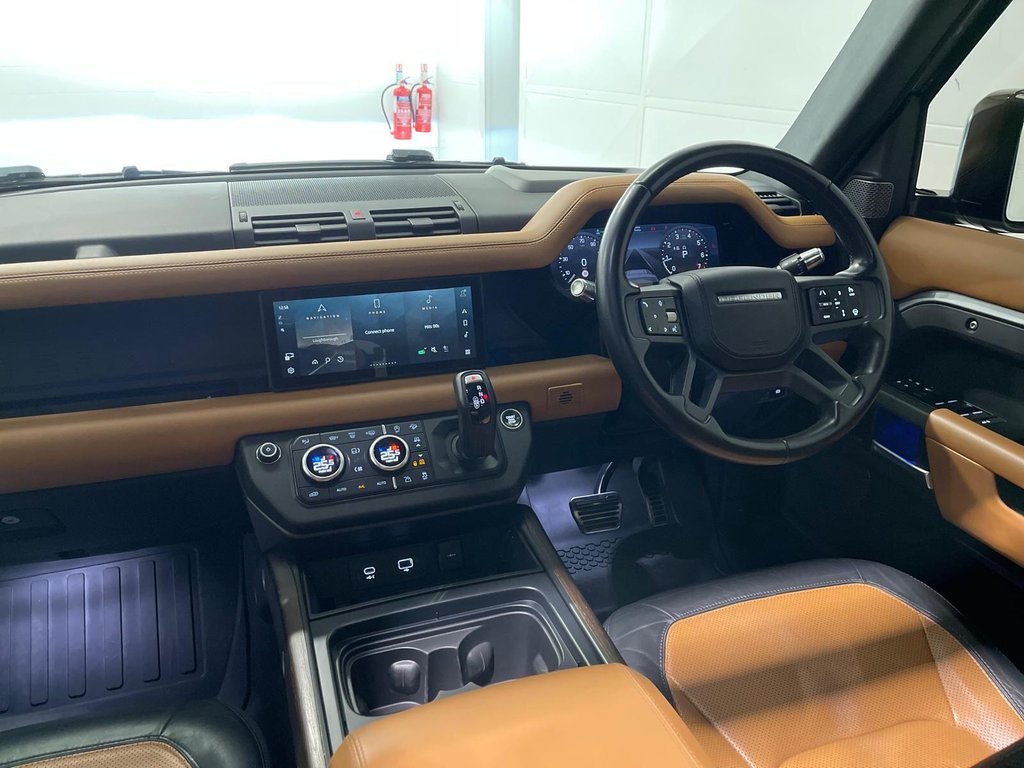 Used Land Rover Defender 110 2020 for sale - 77547217: Photo 38