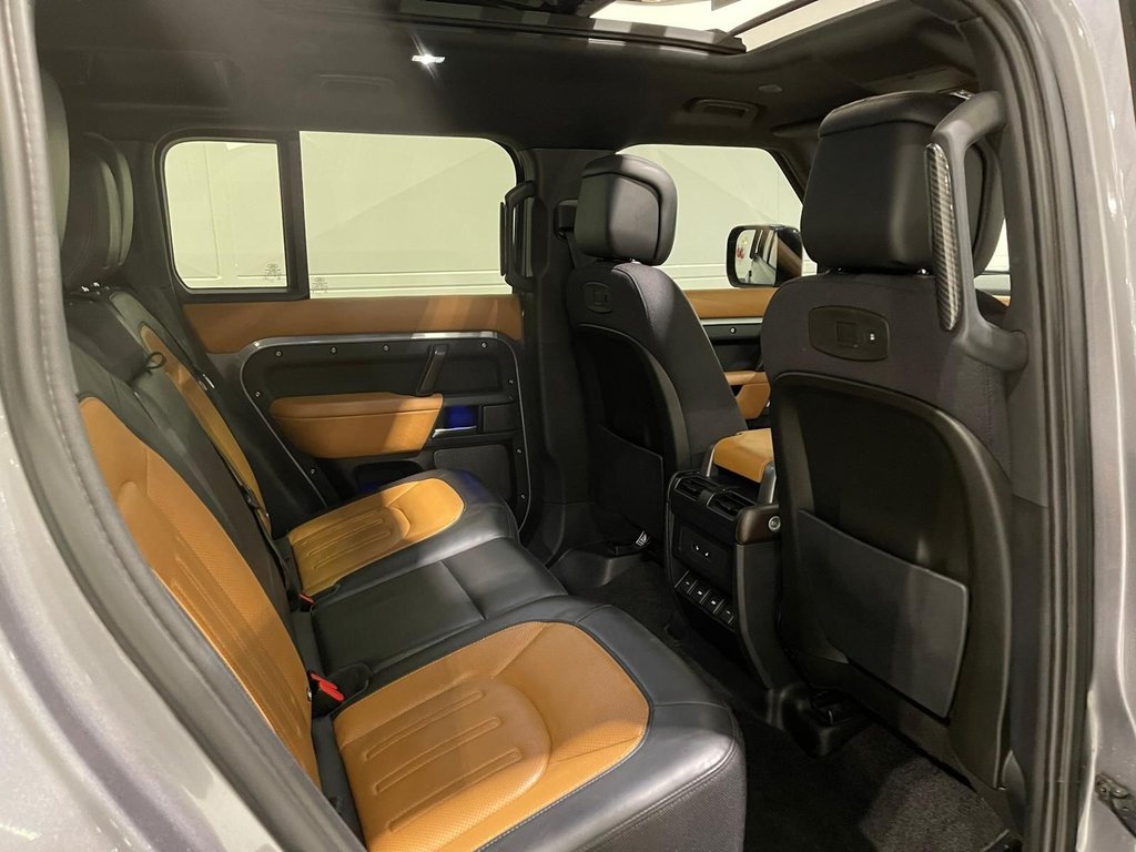Used Land Rover Defender 110 2020 for sale - 77547217: Photo 39