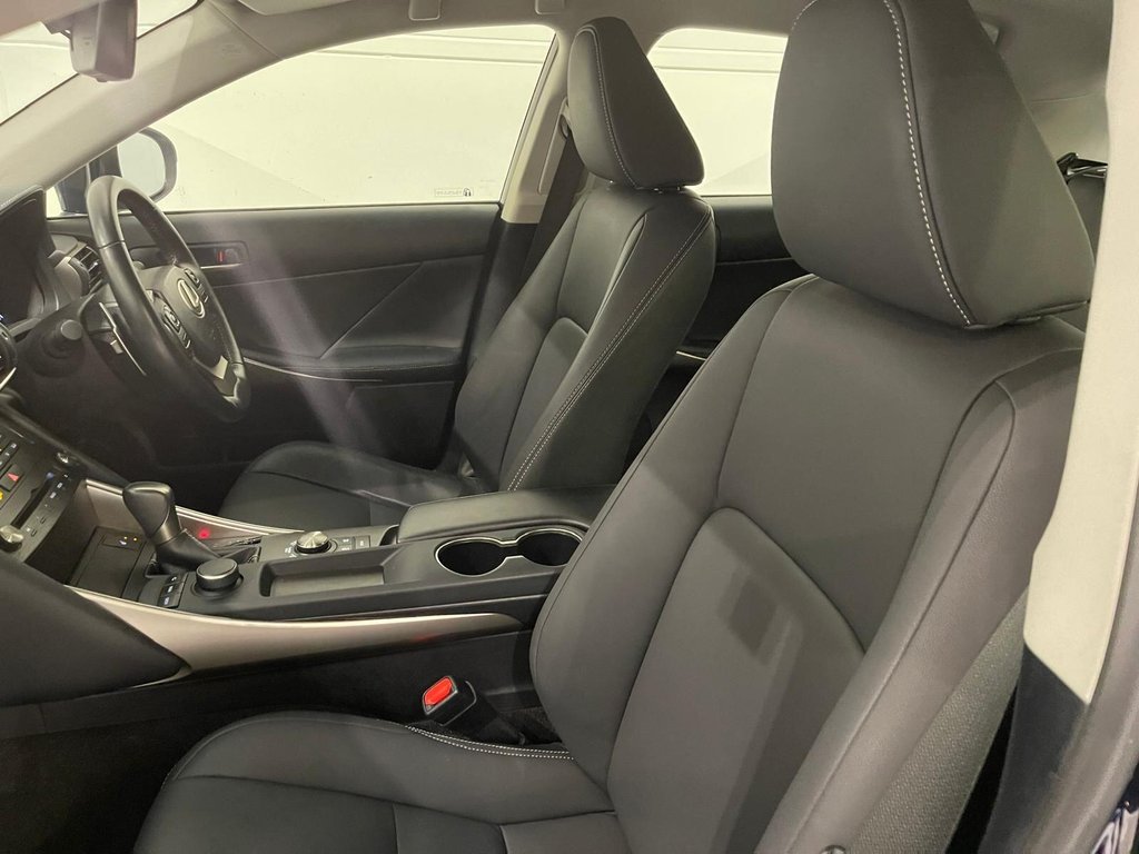 Used Lexus IS 2019 for sale - 77521298: Photo 30