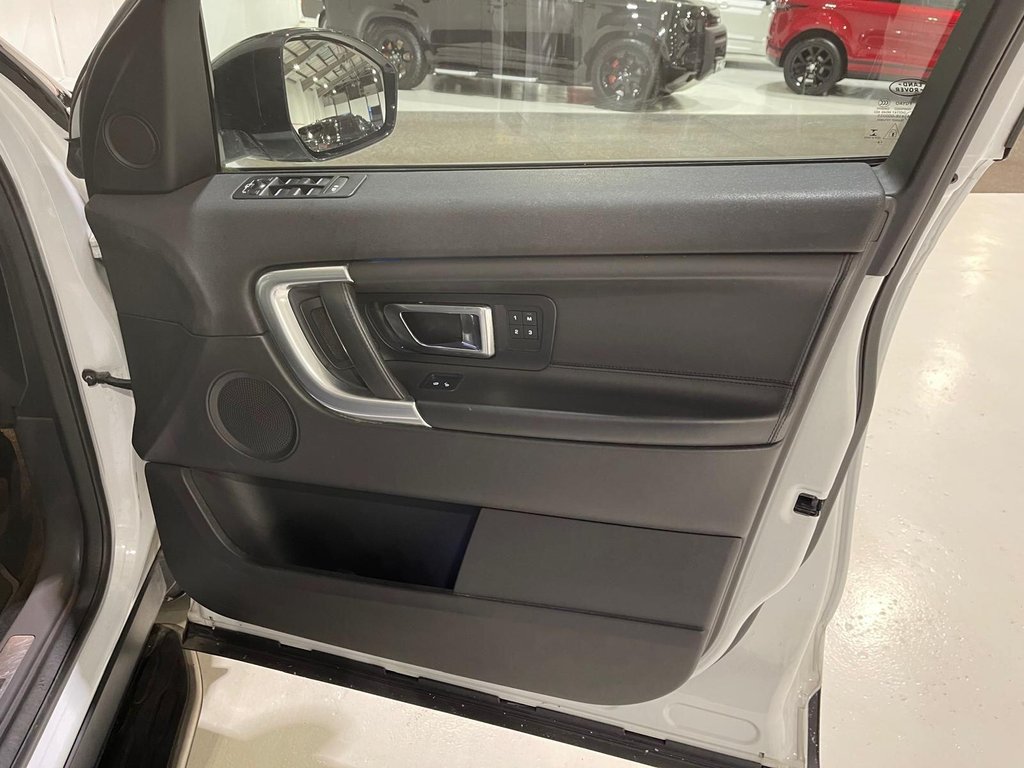 Used Land Rover Discovery Sport 2015 for sale - 77038182: Photo 25