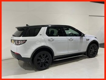 Used Land Rover Discovery Sport 2015 for sale - 77038182: Photo