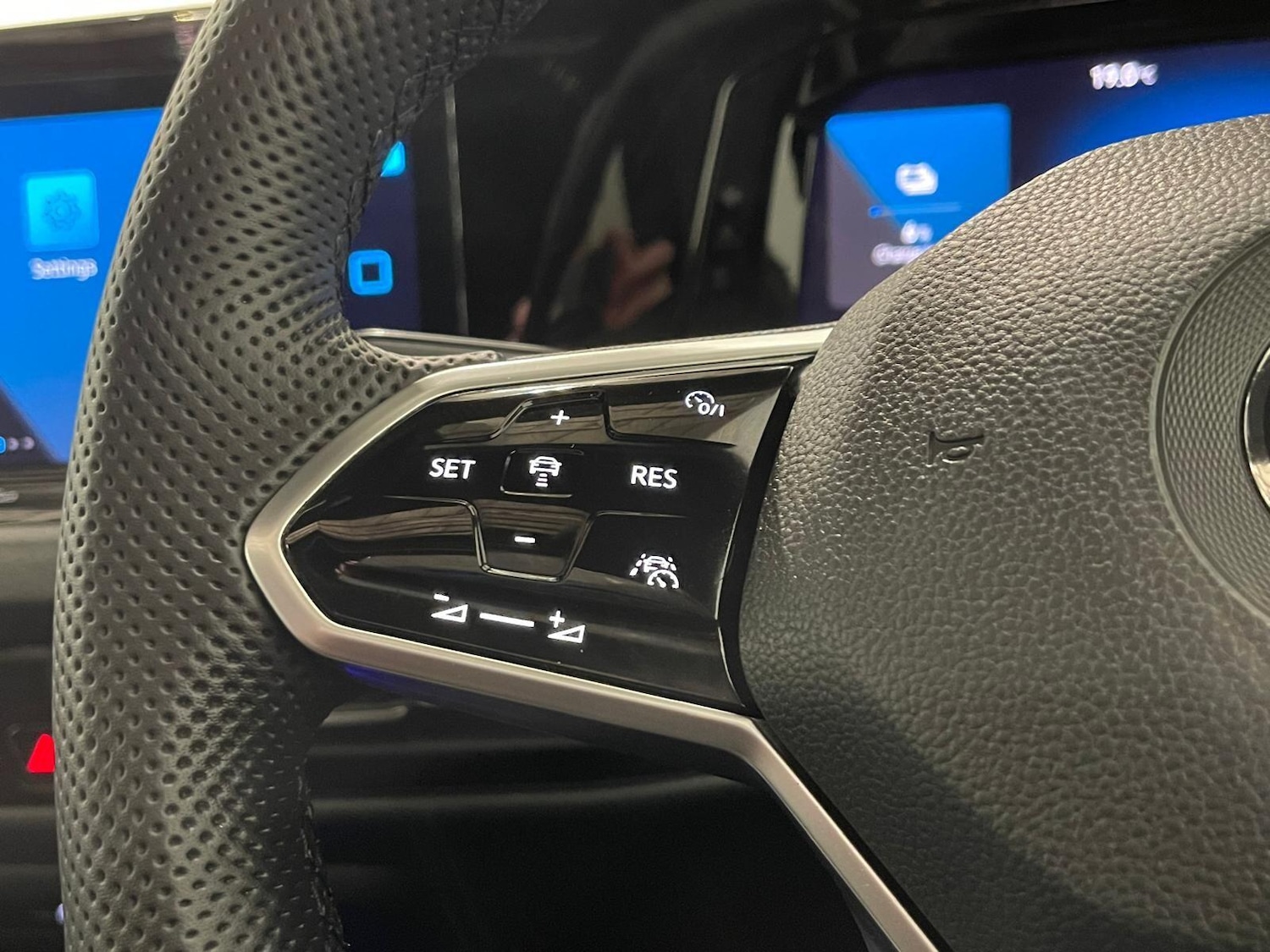 Used Volkswagen Golf 2021 for sale - 76398169: Photo 86