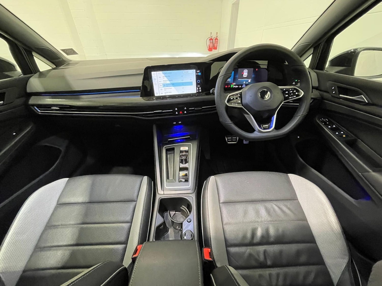 Used Volkswagen Golf 2021 for sale - 76398169: Photo 95