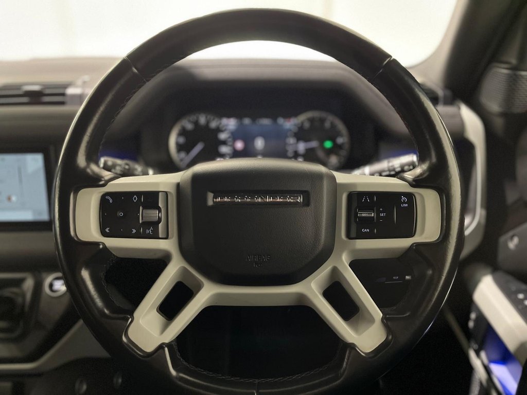 Used Land Rover Defender 110 2022 for sale - 77631532: Photo 11