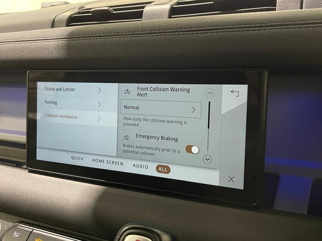 Used Land Rover Defender 110 2022 for sale - 77631532: Photo 16