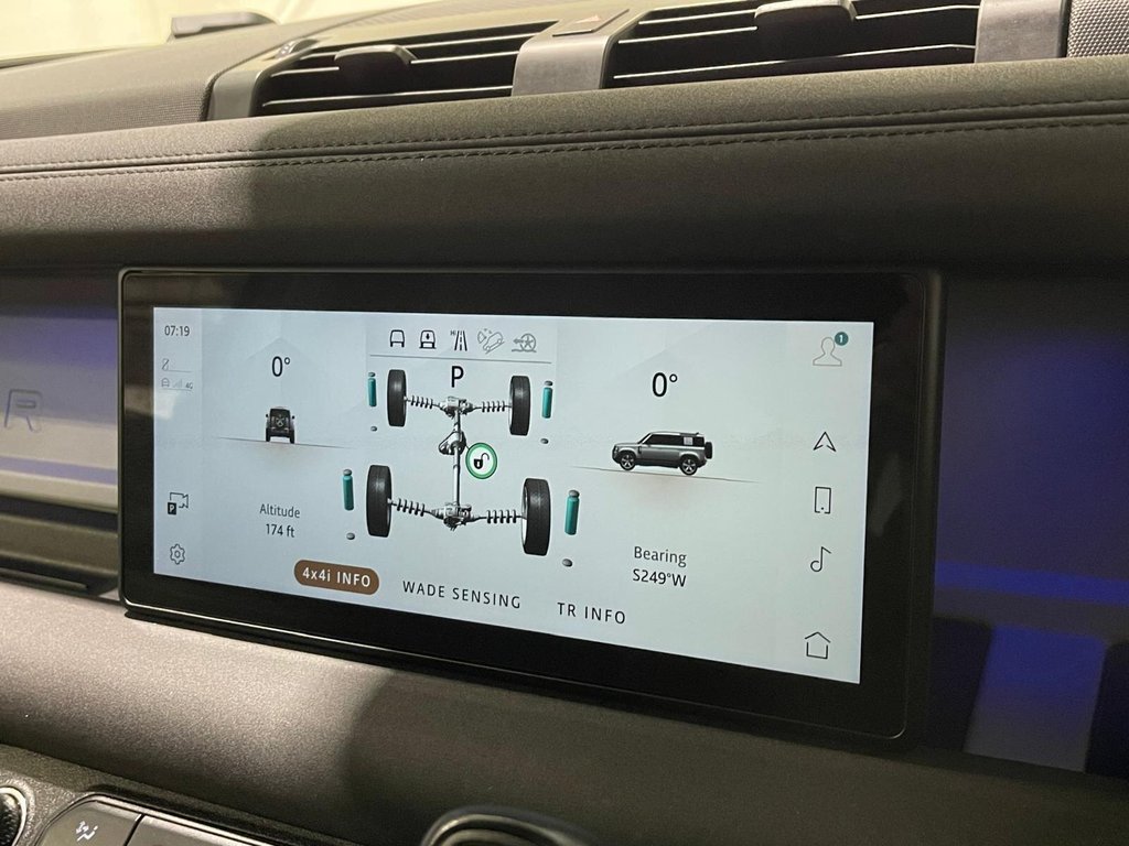 Used Land Rover Defender 110 2022 for sale - 77631532: Photo 18