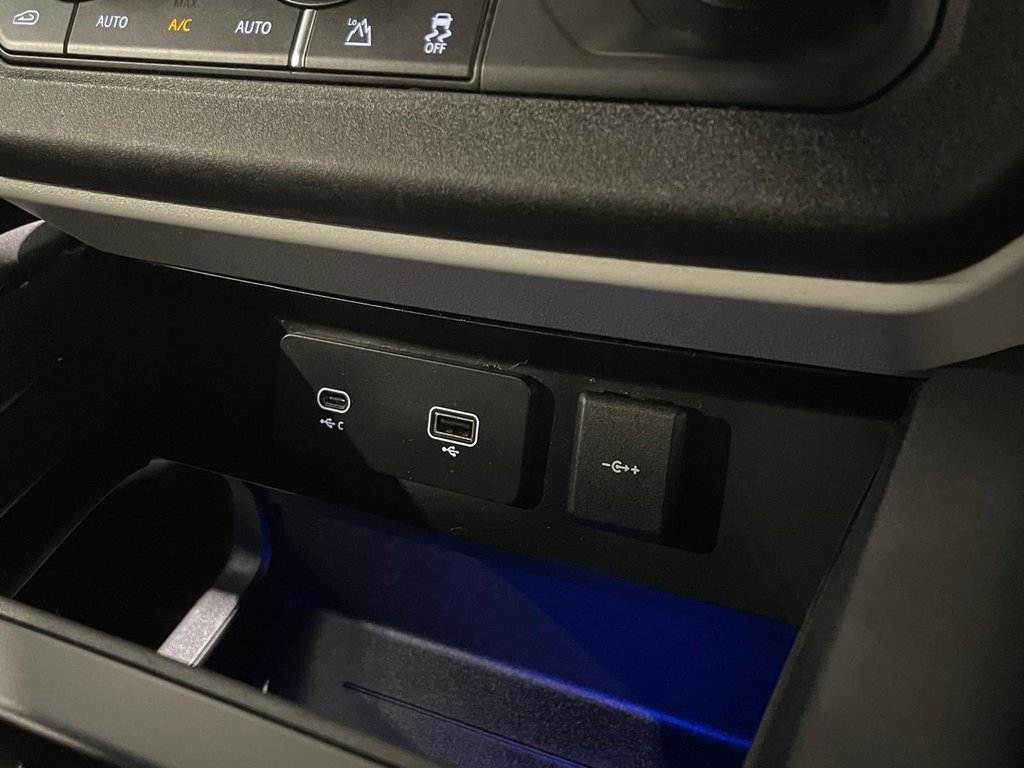 Used Land Rover Defender 110 2022 for sale - 77631532: Photo 25