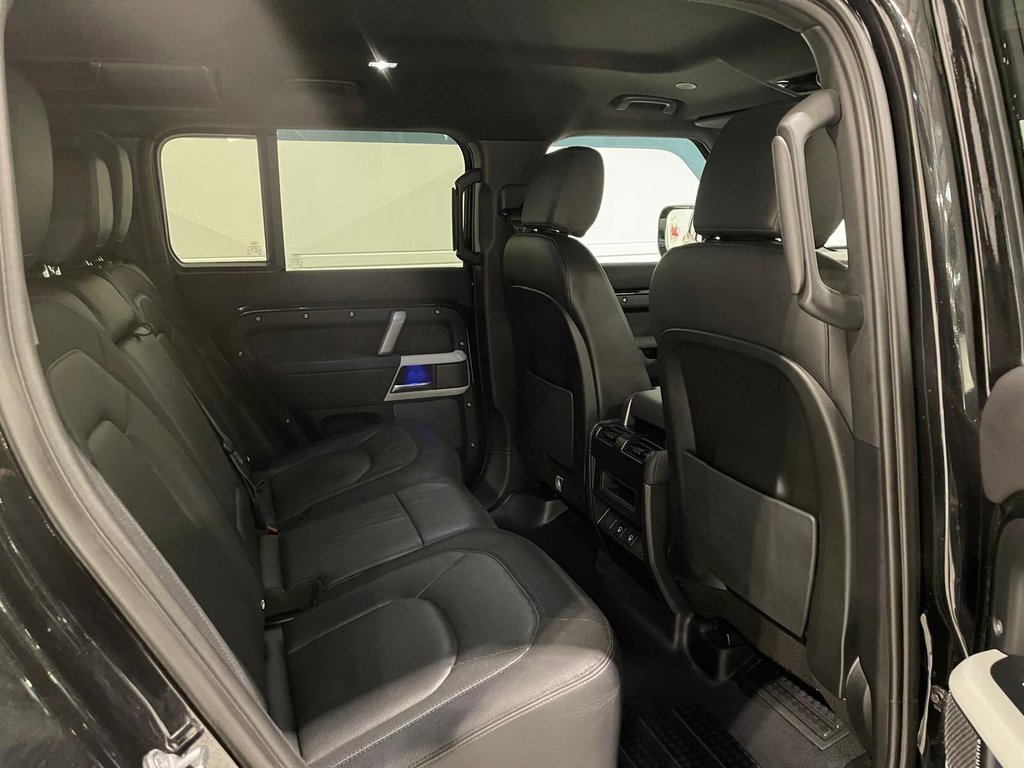 Used Land Rover Defender 110 2022 for sale - 77631532: Photo 37