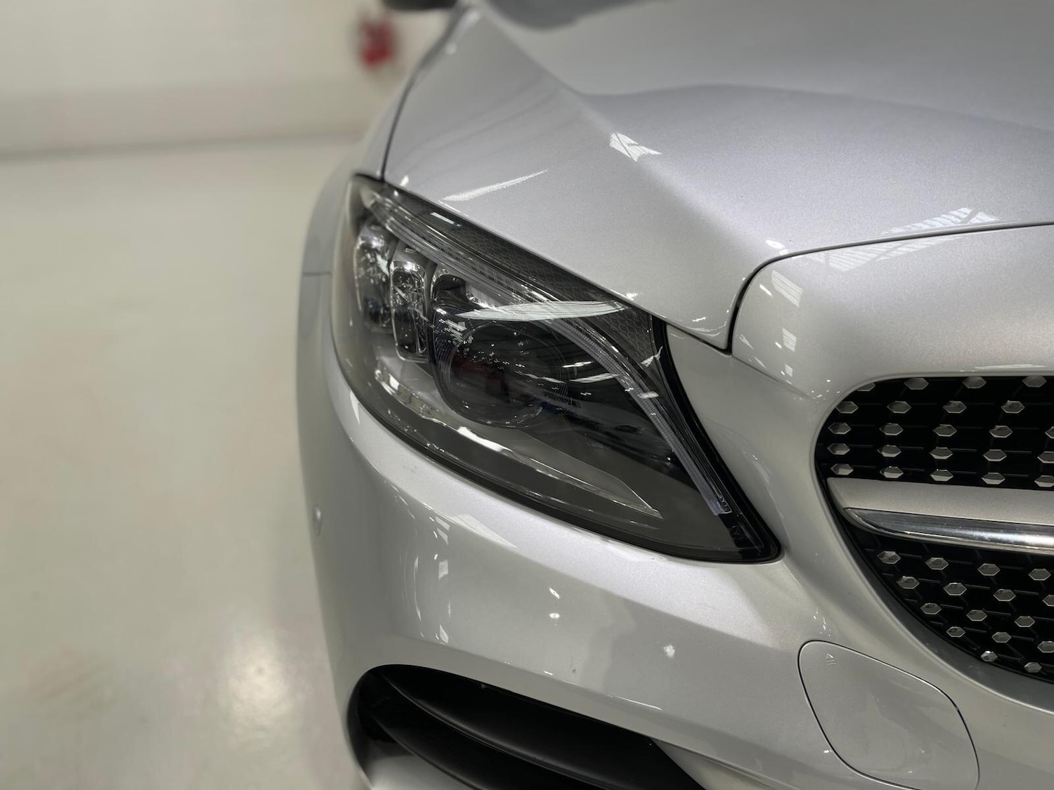 Used Mercedes-Benz C Class 2020 for sale - 76398437: Photo 100