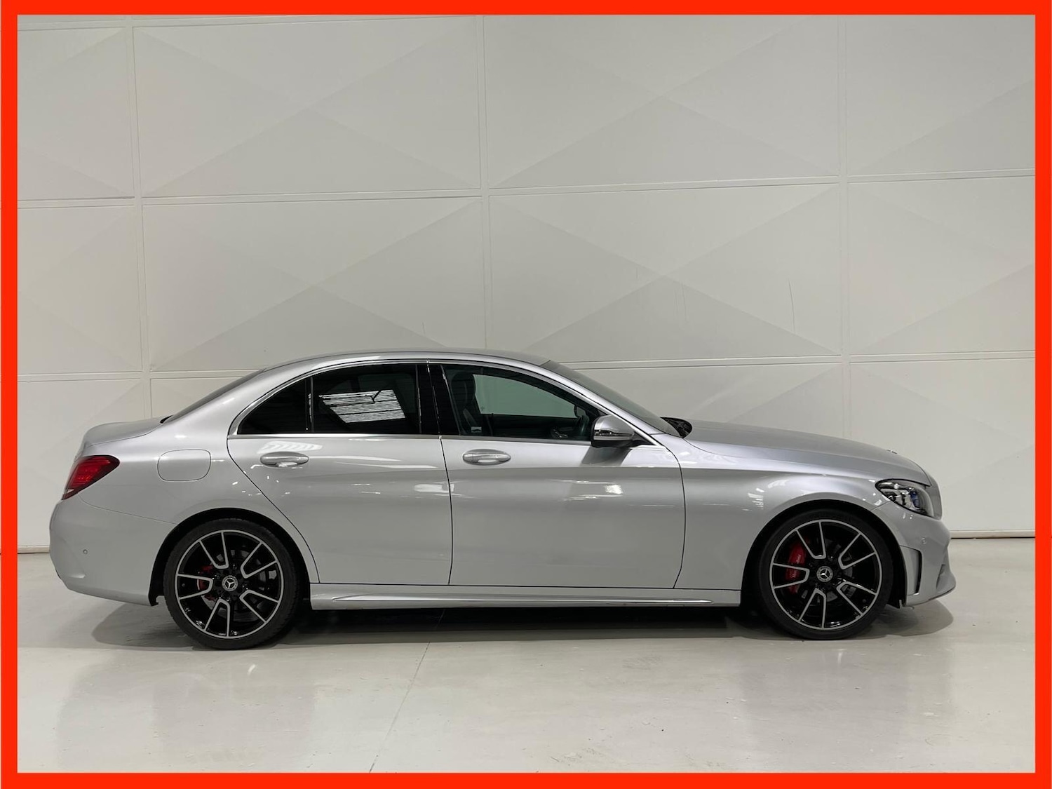 Used Mercedes-Benz C Class 2020 for sale - 76398437: Photo 2