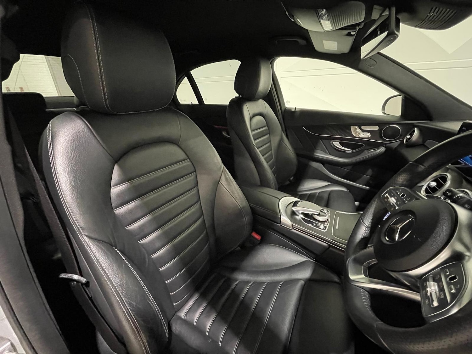 Used Mercedes-Benz C Class 2020 for sale - 76398437: Photo 27