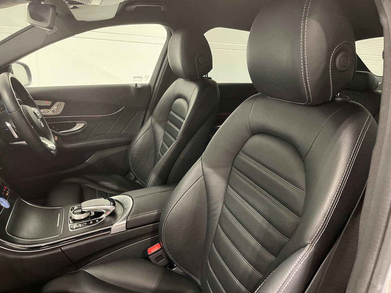 Used Mercedes-Benz C Class 2020 for sale - 76398437: Photo 30