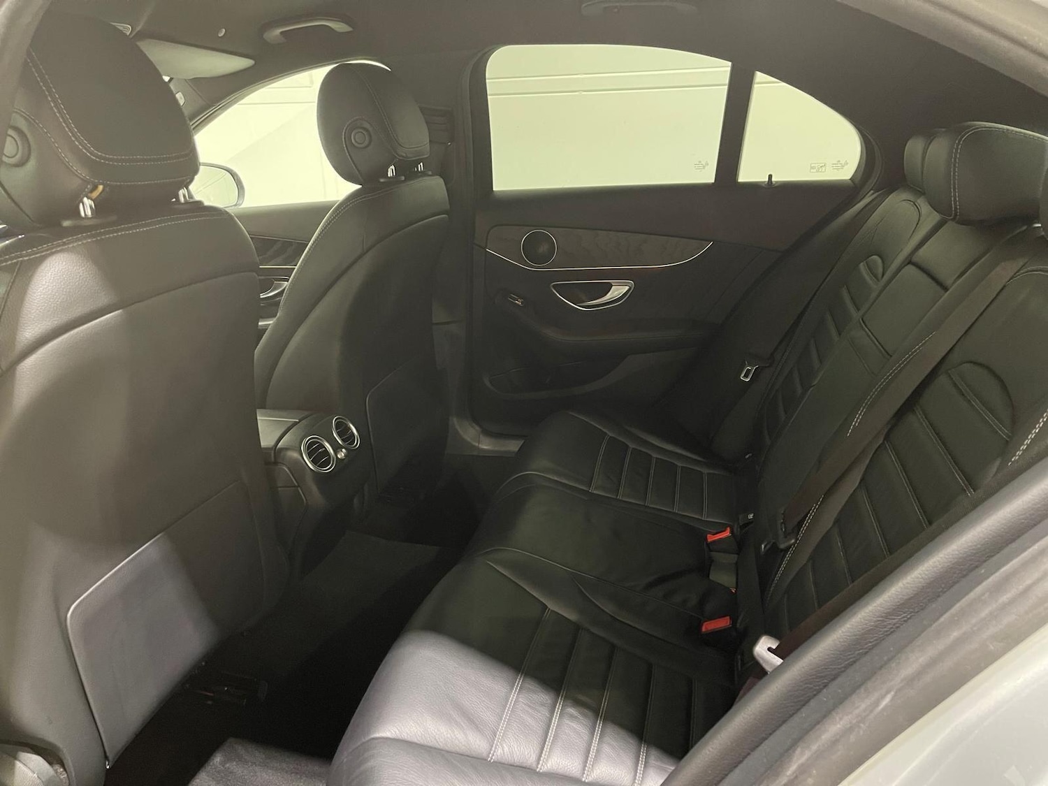 Used Mercedes-Benz C Class 2020 for sale - 76398437: Photo 33