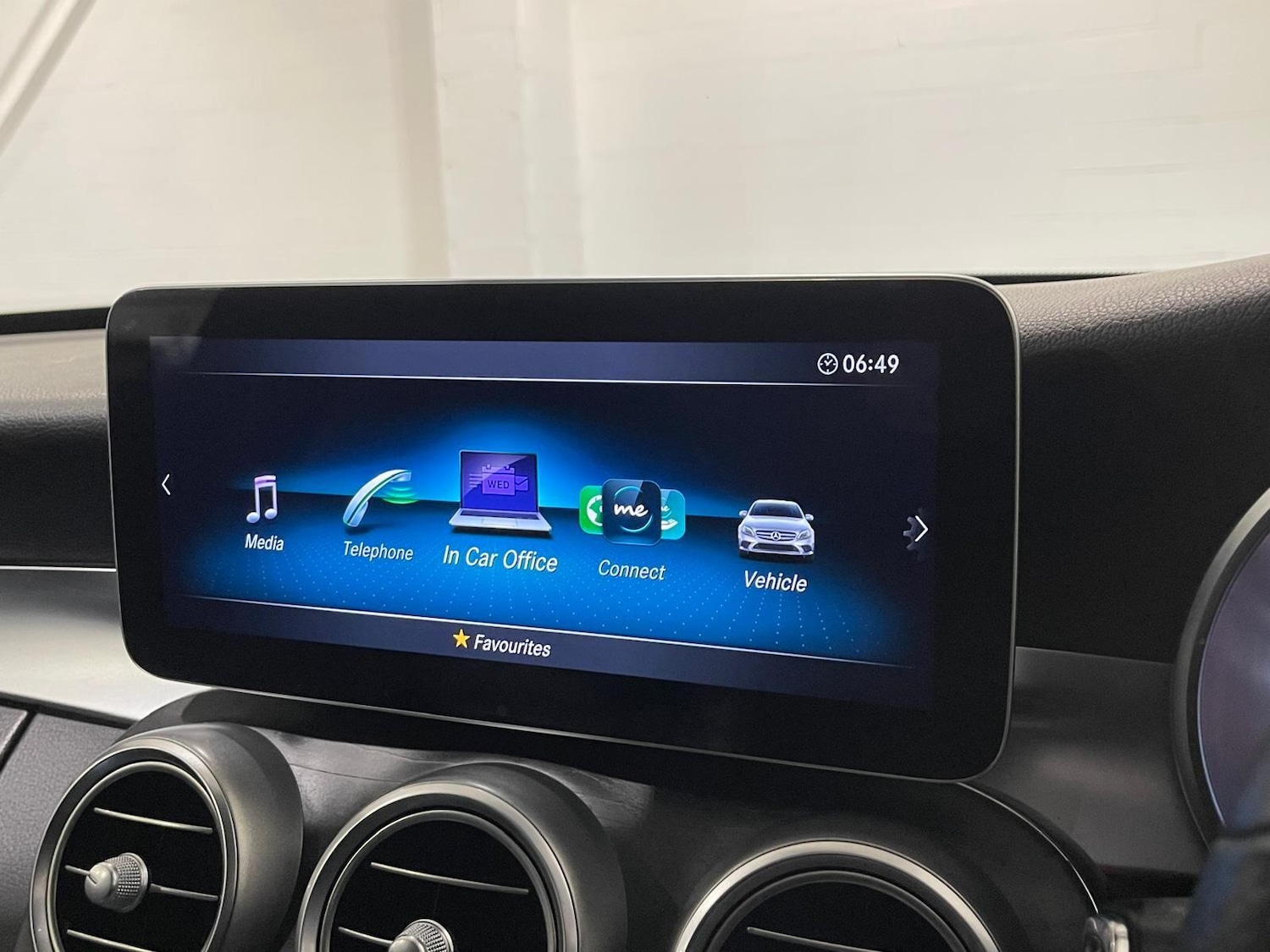 Used Mercedes-Benz C Class 2020 for sale - 76398437: Photo 76