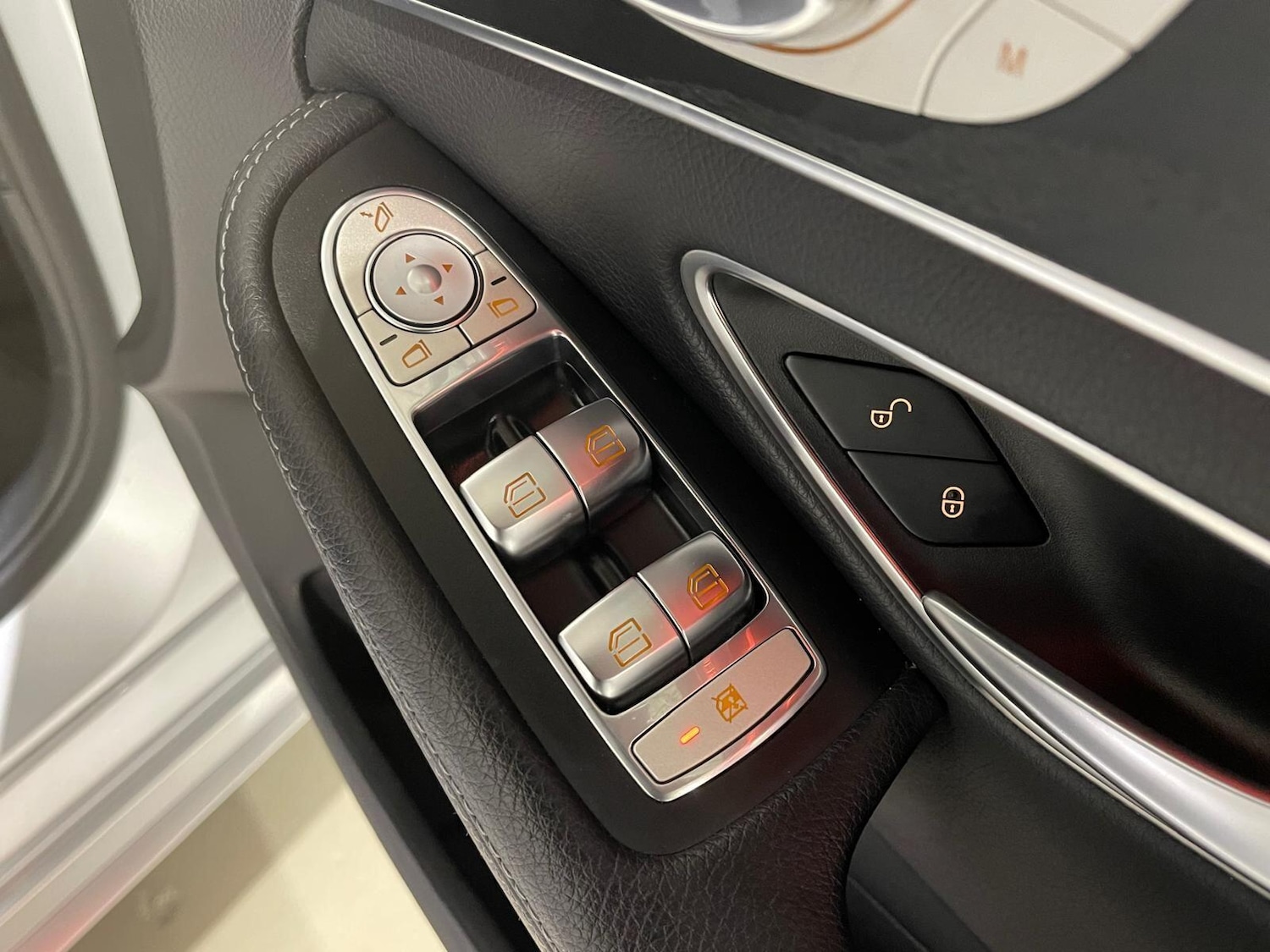 Used Mercedes-Benz C Class 2020 for sale - 76398437: Photo 86