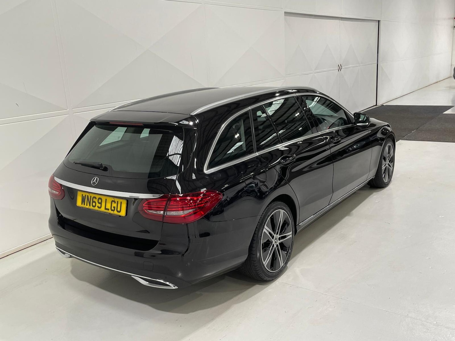 Used Mercedes-Benz C Class 2019 for sale - 76398043: Photo 38