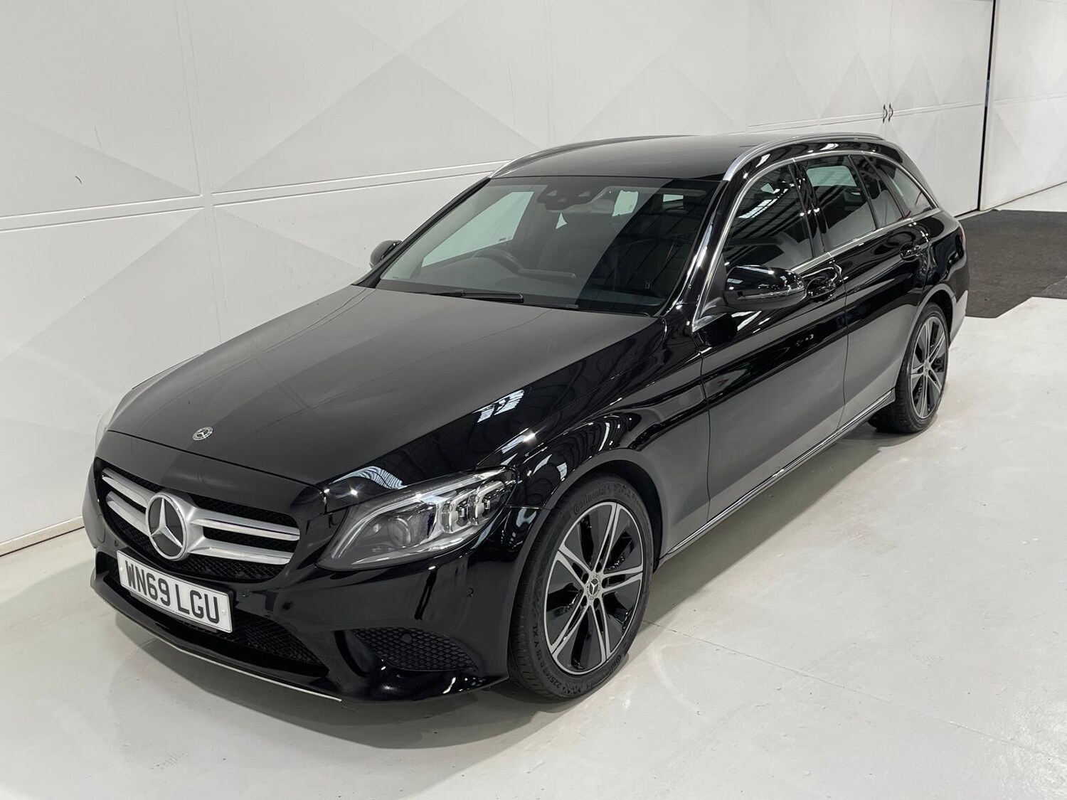 Used Mercedes-Benz C Class 2019 for sale - 76398043: Photo 40