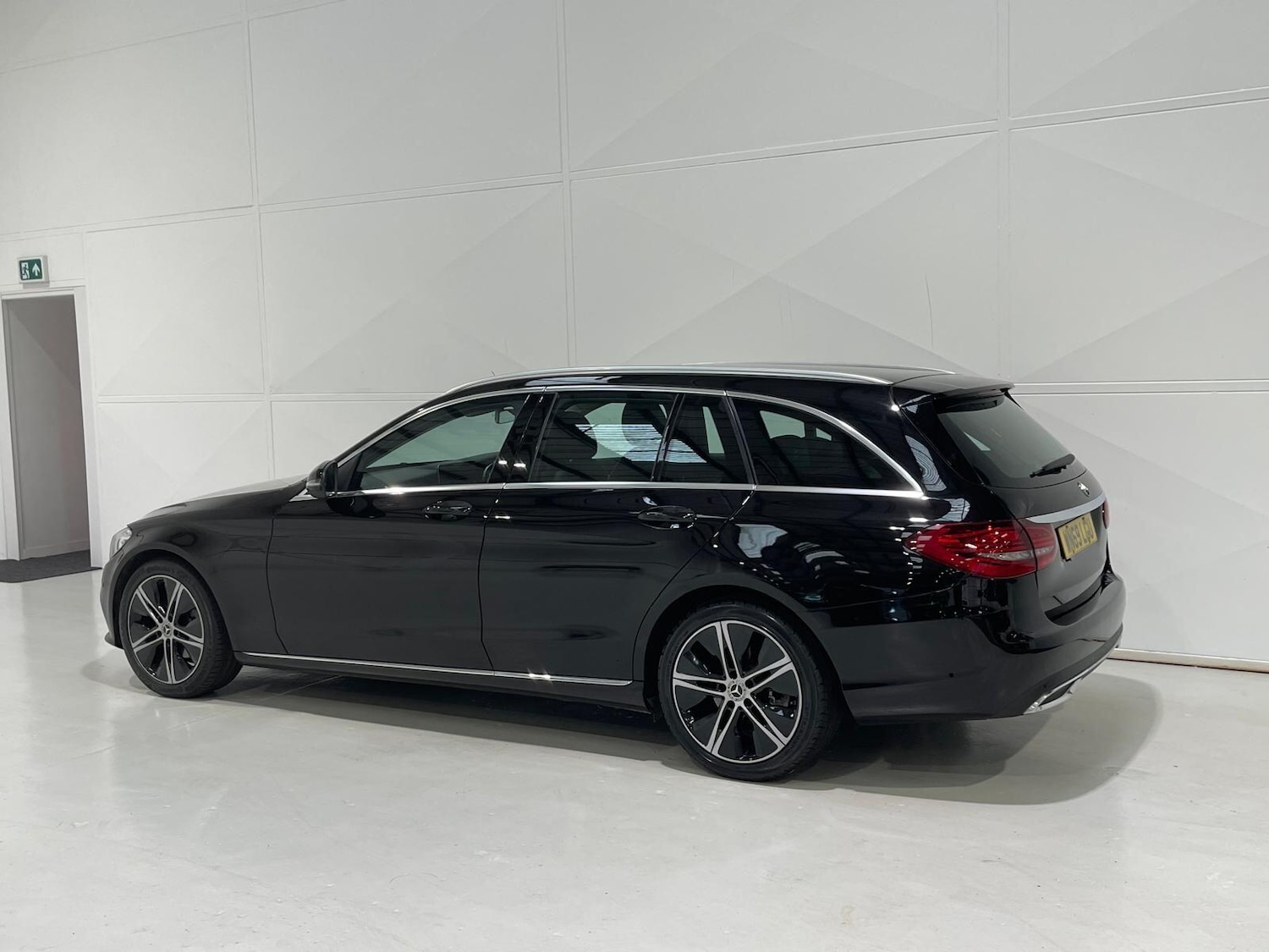 Used Mercedes-Benz C Class 2019 for sale - 76398043: Photo 65