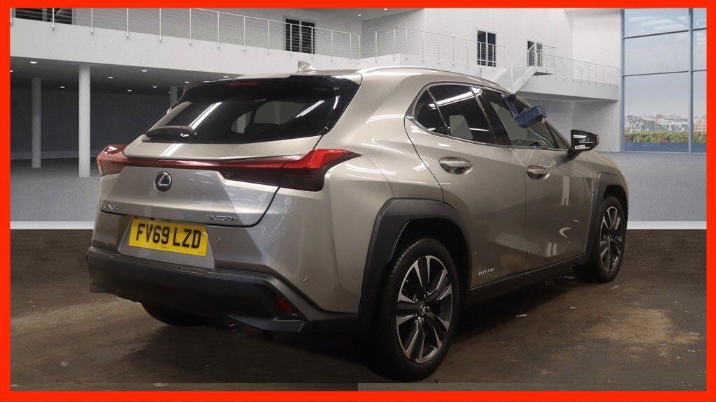 Used Lexus UX 2019 for sale - 76423237: Photo 3