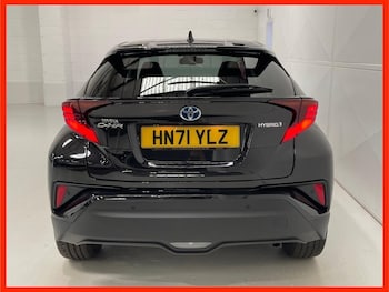 Used Toyota C-HR 2021 for sale - 76481505: Photo