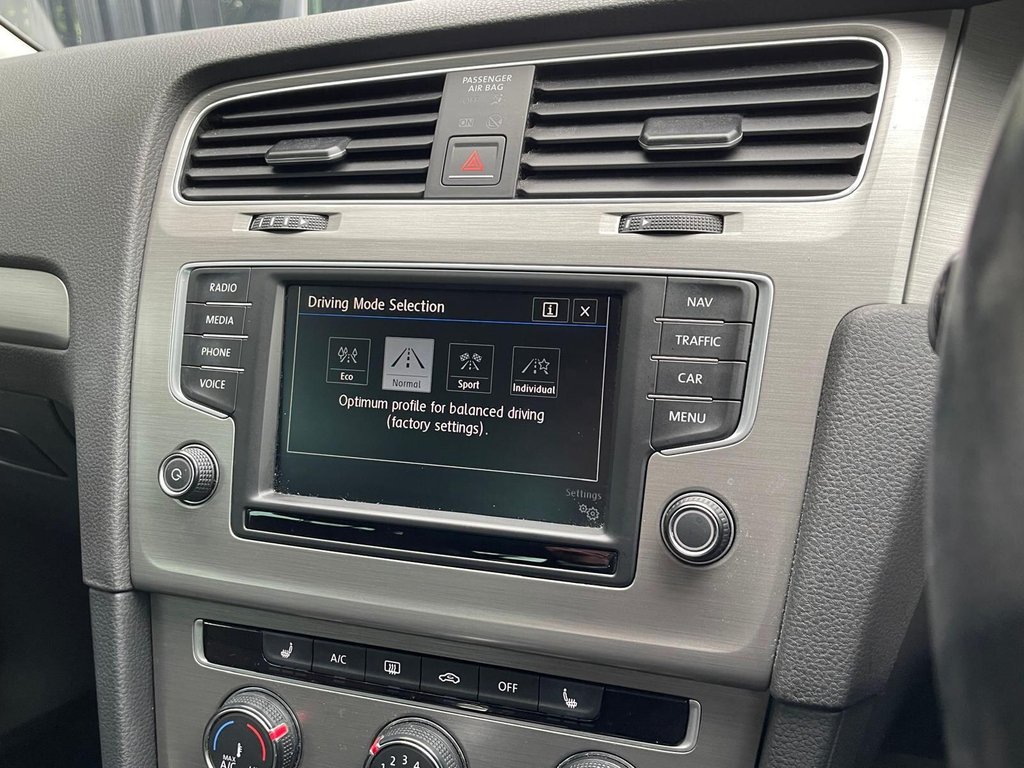 Used Volkswagen Golf 2016 for sale - 78043978: Photo 11