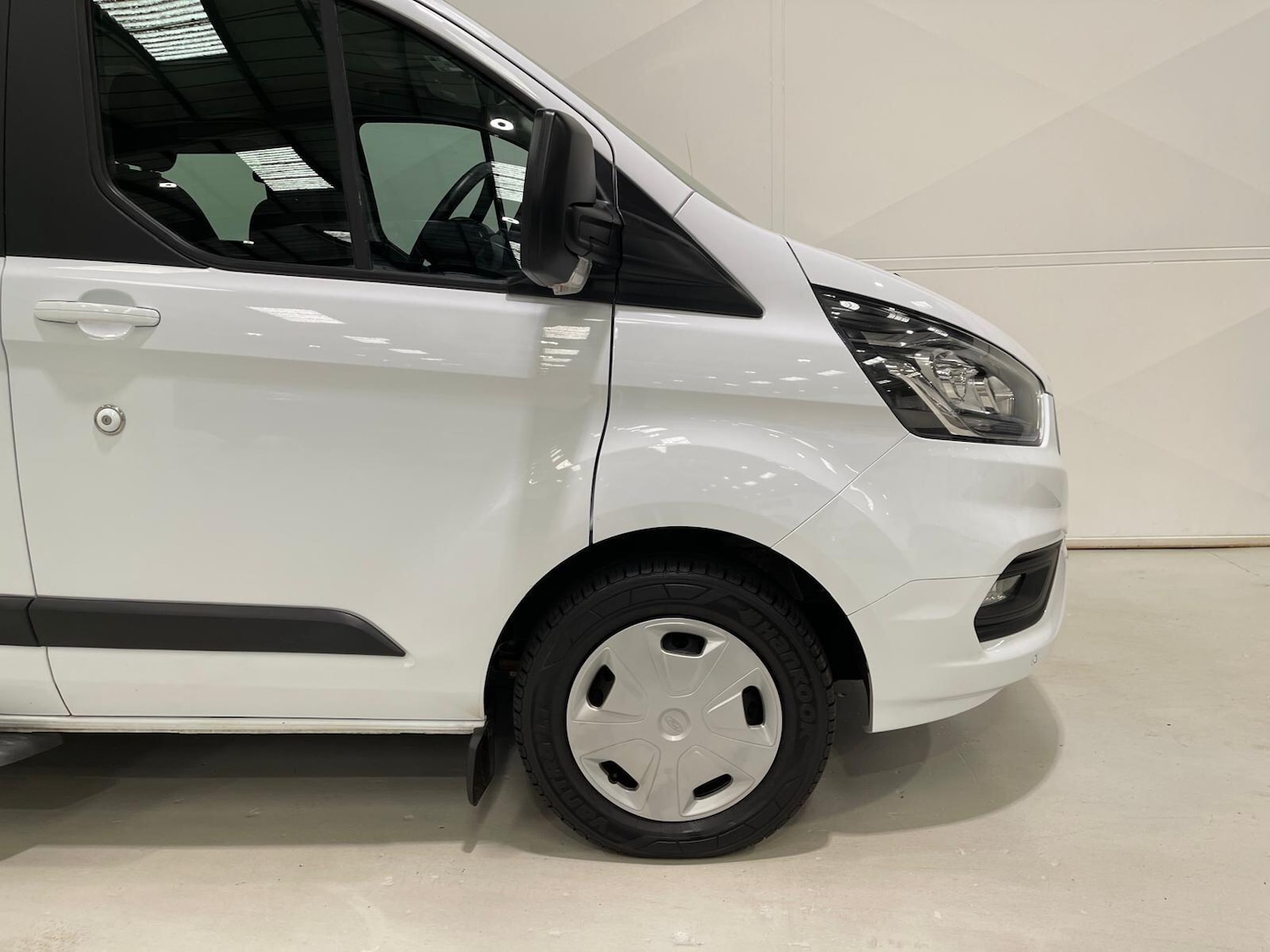 Used Ford Tourneo Custom 2020 for sale - 76398870: Photo 97
