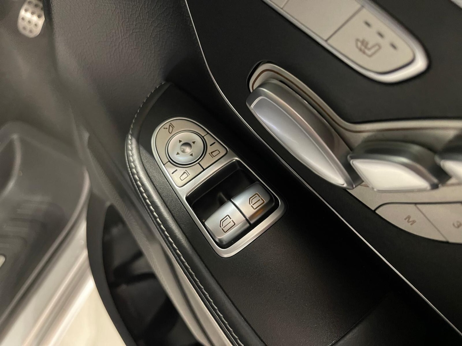 Used Mercedes-Benz V-Class 2019 for sale - 76398298: Photo 28