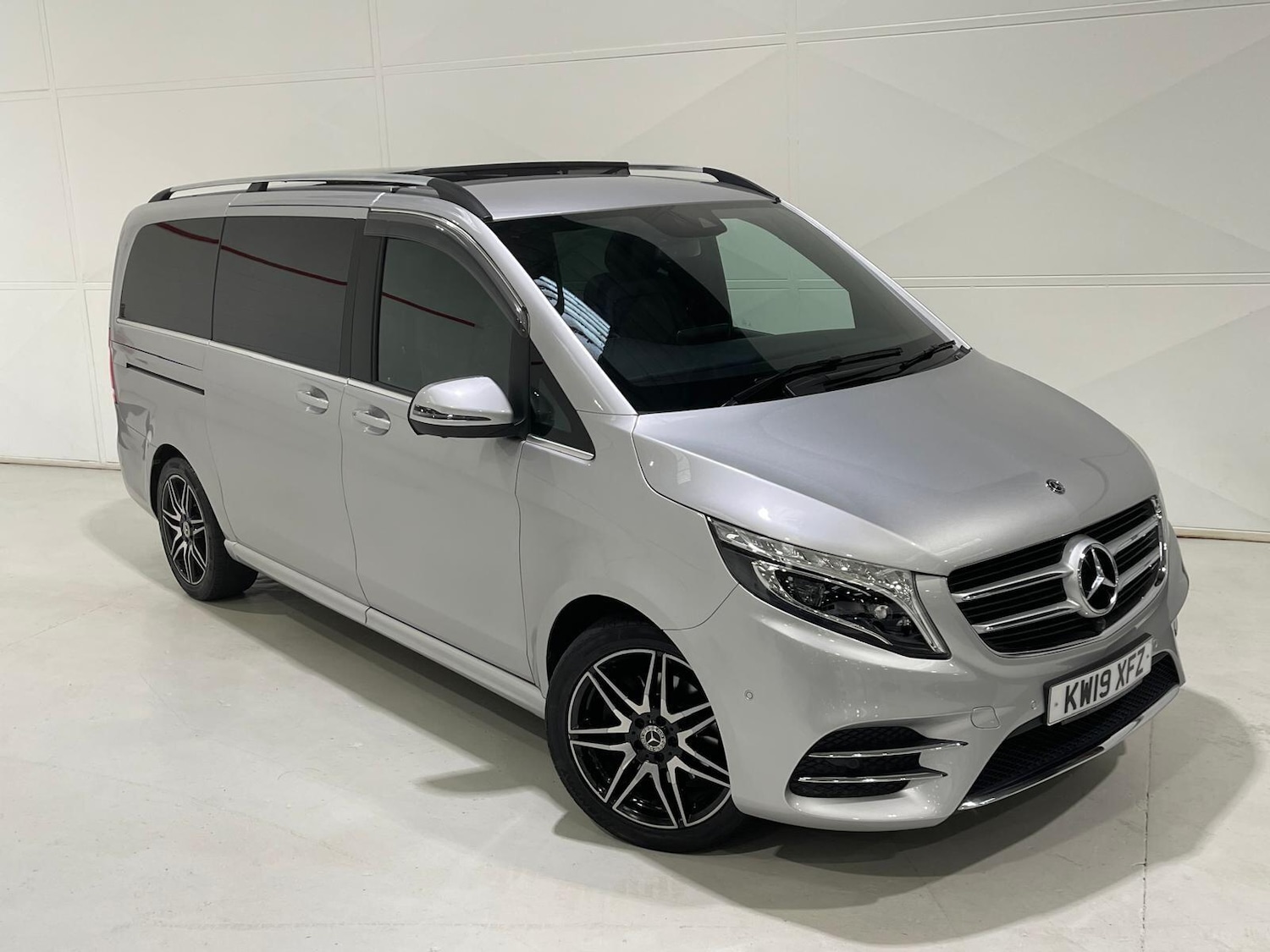 Used Mercedes-Benz V-Class 2019 for sale - 76398298: Photo 40