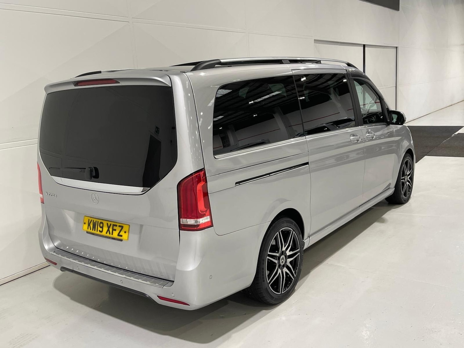 Used Mercedes-Benz V-Class 2019 for sale - 76398298: Photo 42