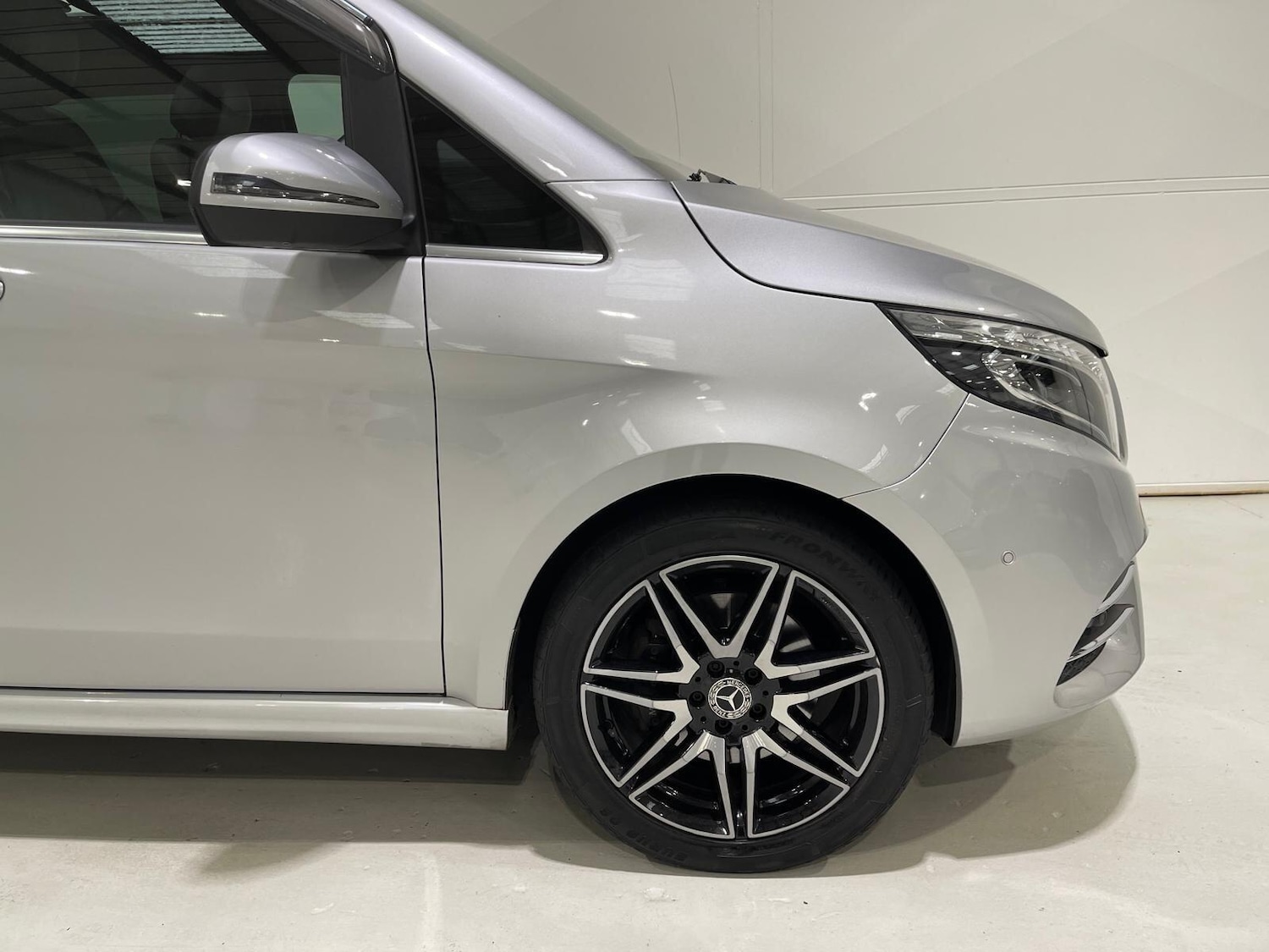 Used Mercedes-Benz V-Class 2019 for sale - 76398298: Photo 46