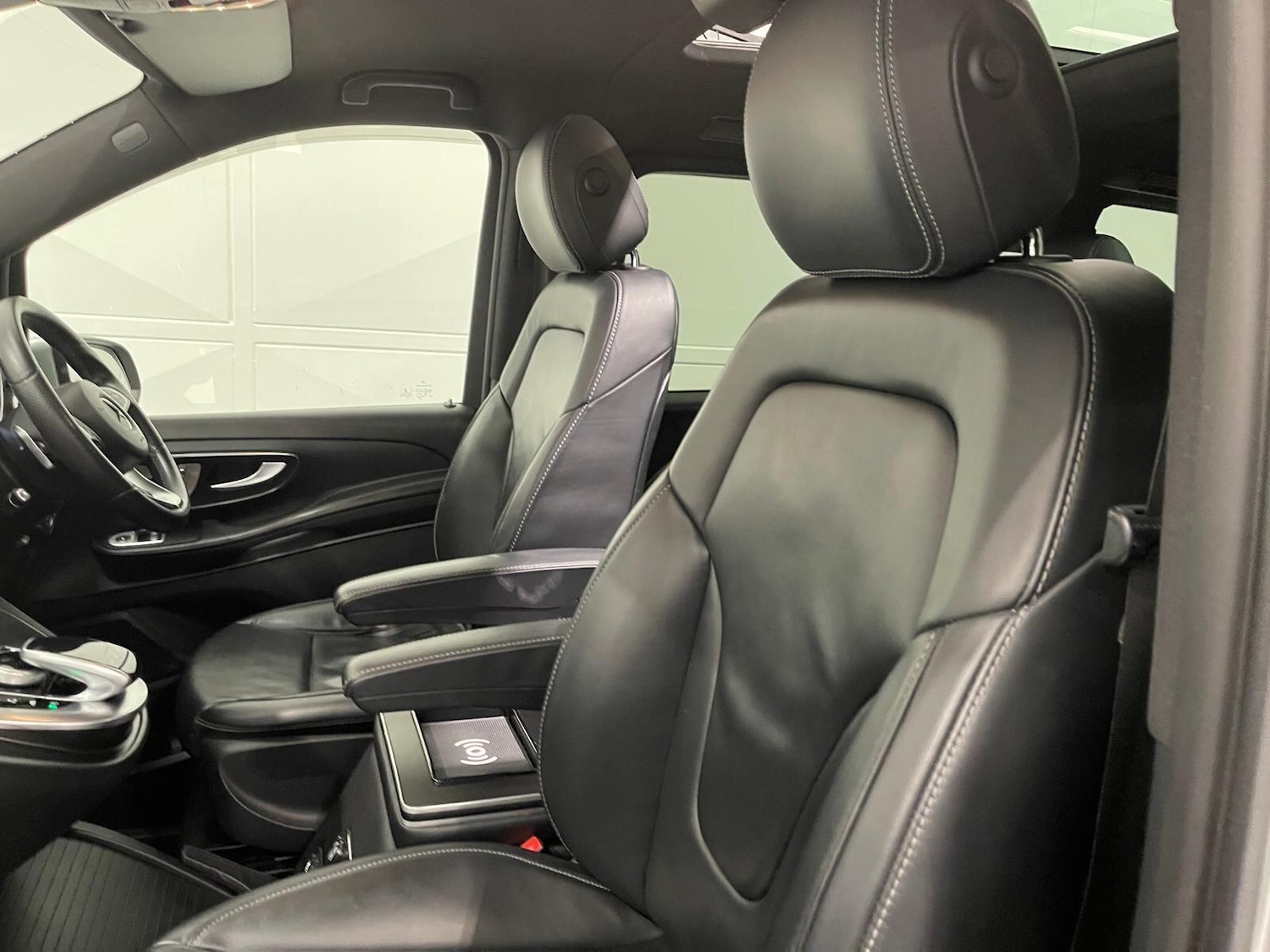 Used Mercedes-Benz V-Class 2019 for sale - 76398298: Photo 92