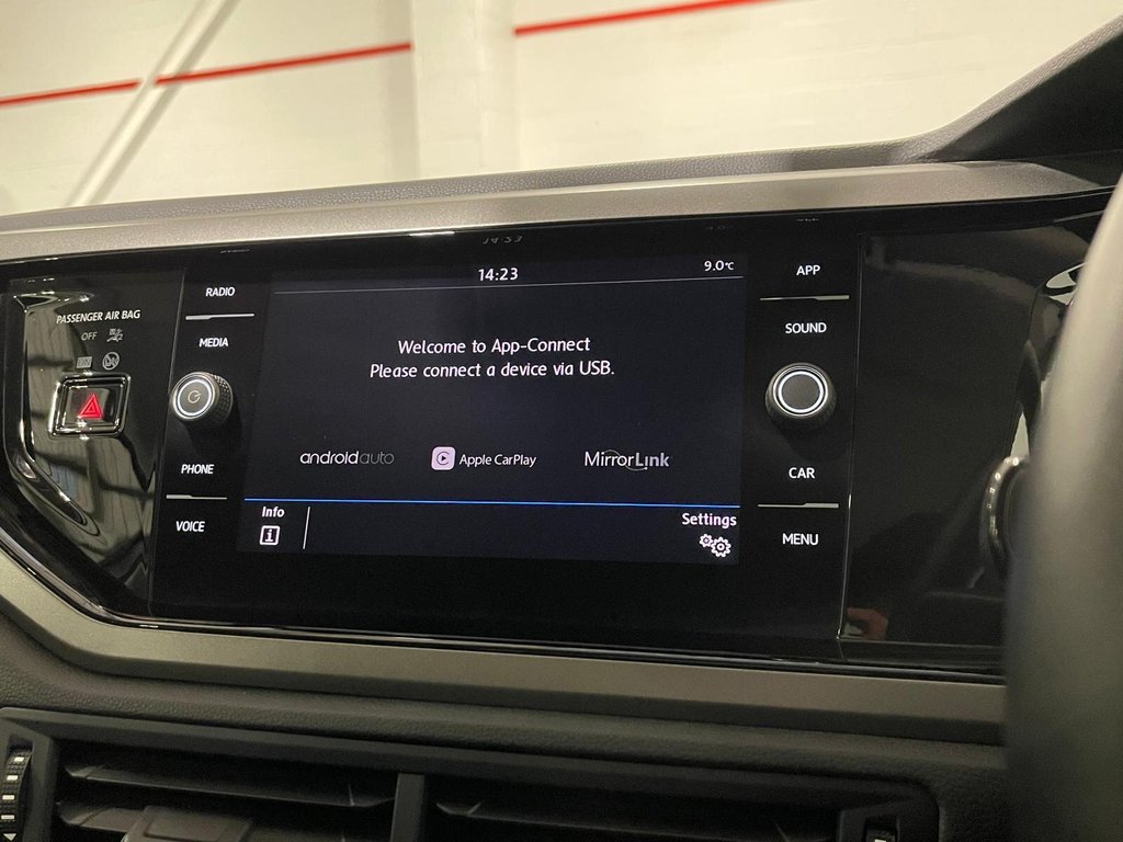 Used Volkswagen Polo 2018 for sale - 76797842: Photo 14