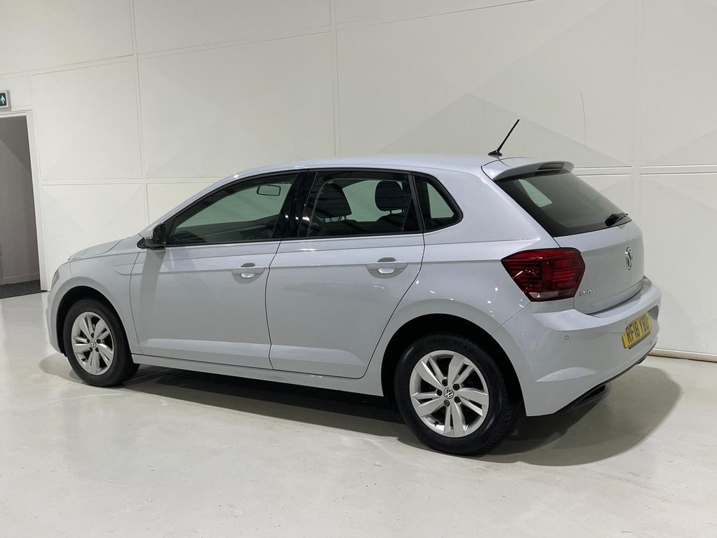 Used Volkswagen Polo 2018 for sale - 76797842: Photo 5