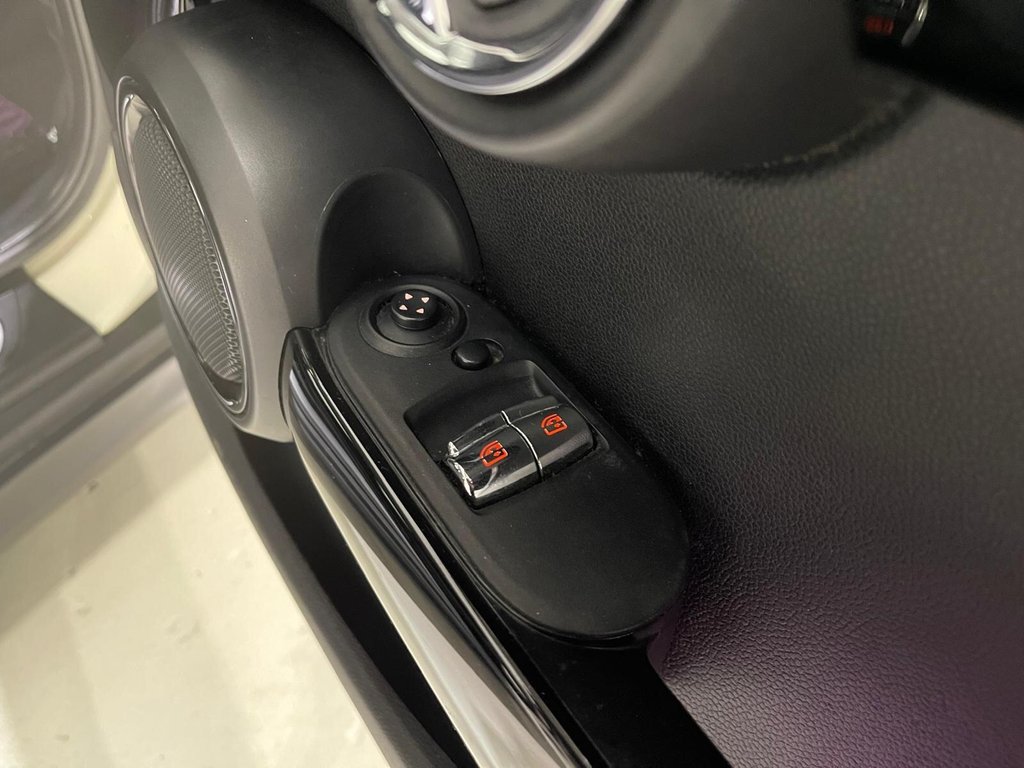 Used MINI Hatch 2017 for sale - 76900568: Photo 21