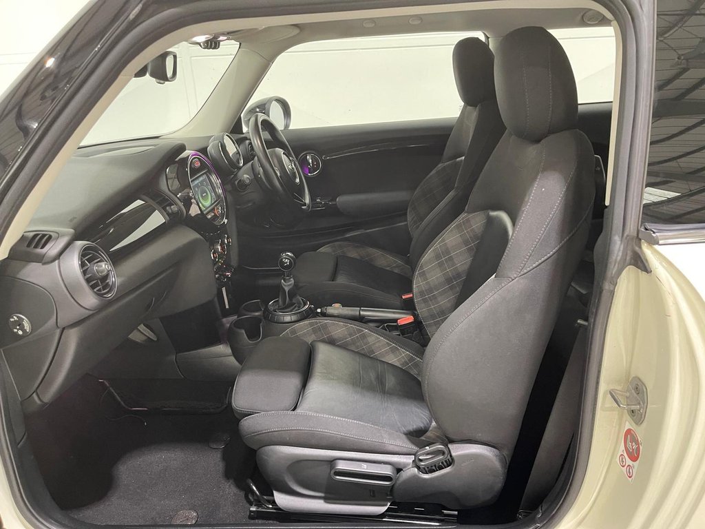 Used MINI Hatch 2017 for sale - 76900568: Photo 25