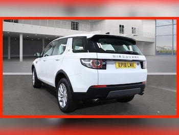 Used Land Rover Discovery Sport 2018 for sale - 76482262: Photo