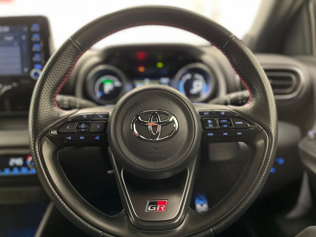 Used Toyota Yaris 2023 for sale - 76655439: Photo 11