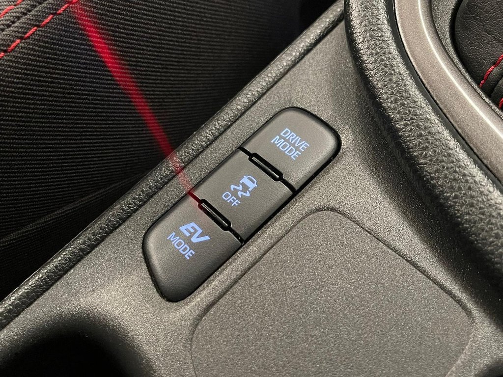 Used Toyota Yaris 2023 for sale - 76655439: Photo 17