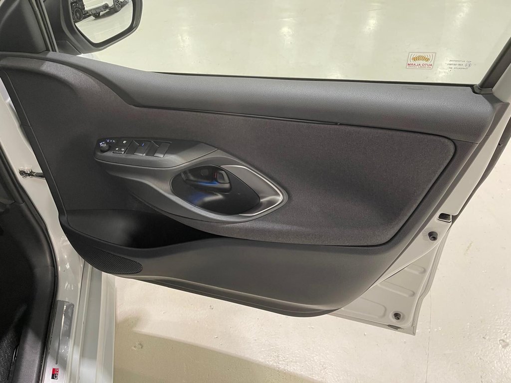 Used Toyota Yaris 2023 for sale - 76655439: Photo 21