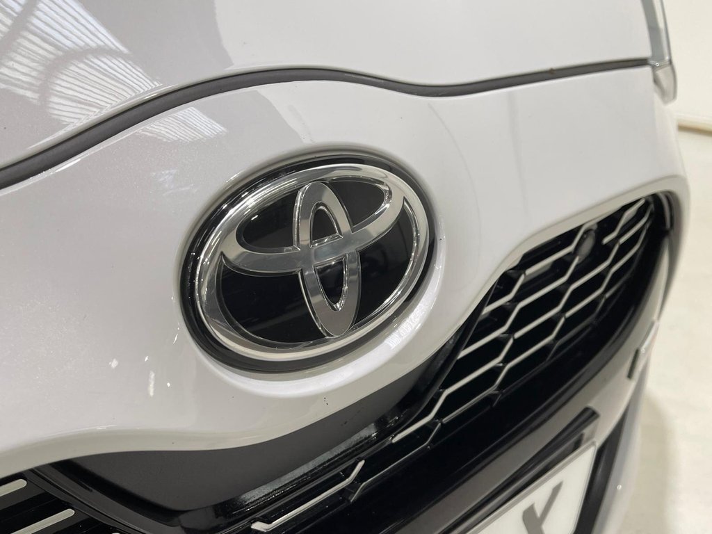 Used Toyota Yaris 2023 for sale - 76655439: Photo 41