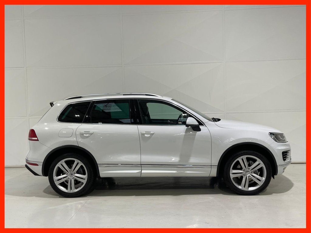 Used Volkswagen Touareg 2016 for sale - 76923137: Photo 2