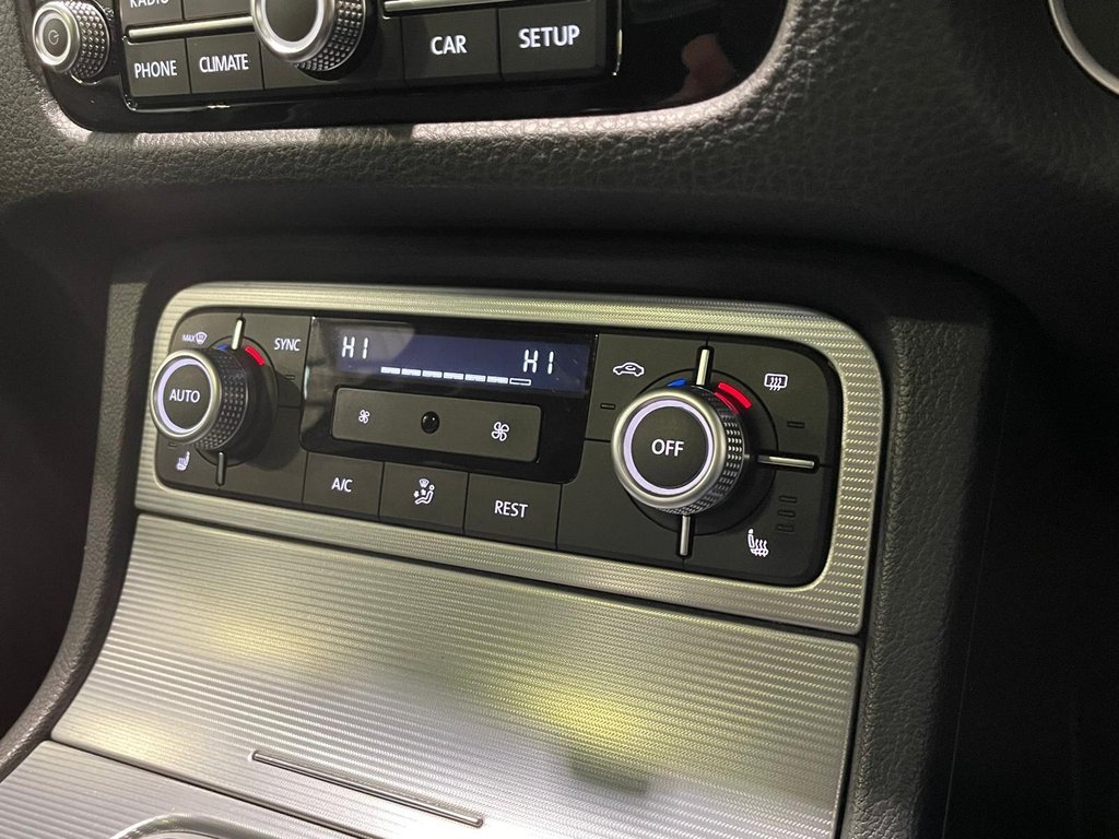 Used Volkswagen Touareg 2016 for sale - 76923137: Photo 20