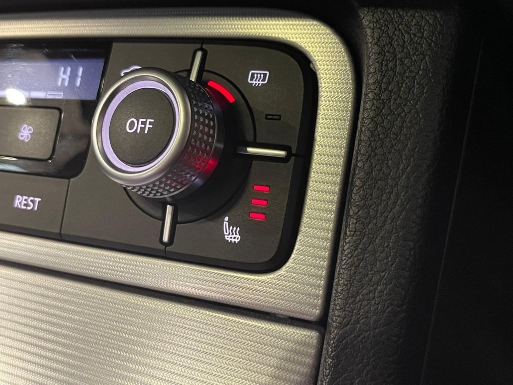 Used Volkswagen Touareg 2016 for sale - 76923137: Photo 21