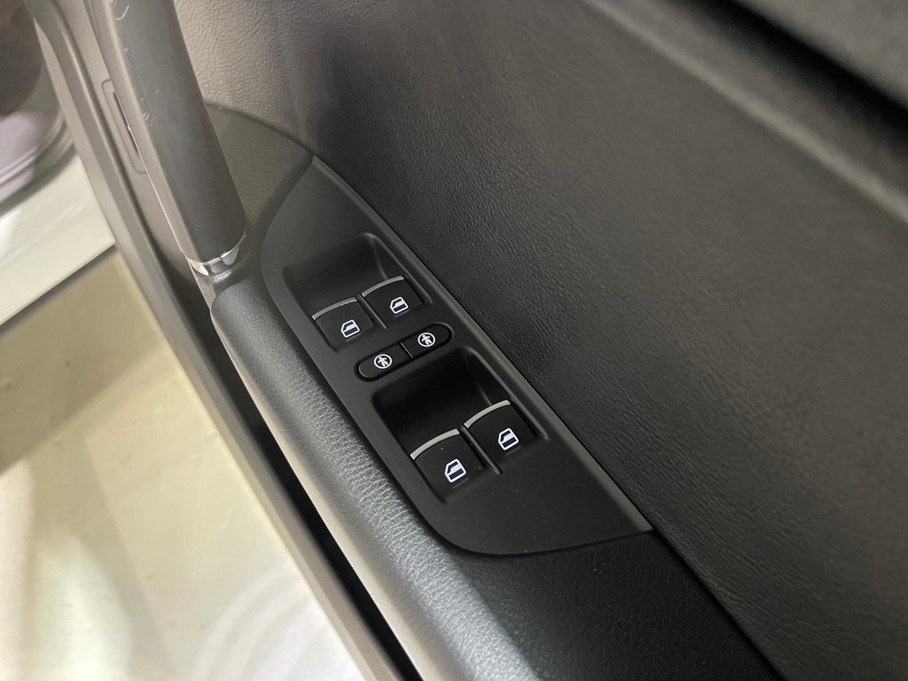 Used Volkswagen Touareg 2016 for sale - 76923137: Photo 28