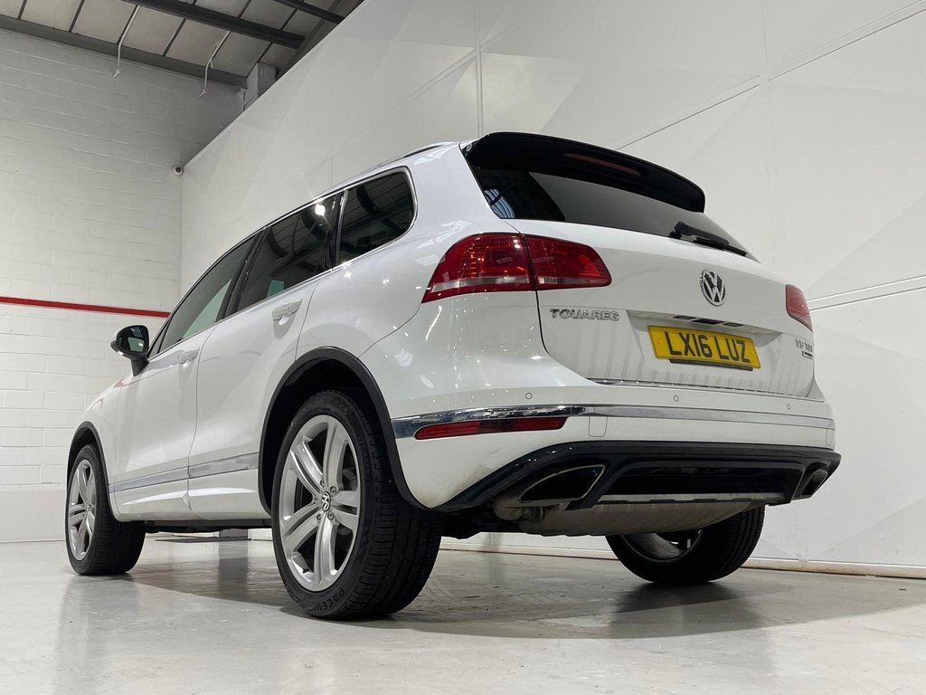 Used Volkswagen Touareg 2016 for sale - 76923137: Photo 42