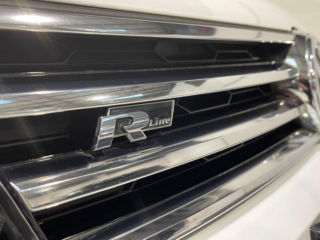 Used Volkswagen Touareg 2016 for sale - 76923137: Photo 50