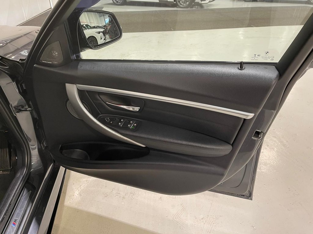 Used BMW 3 Series 2019 for sale - 76923537: Photo 18