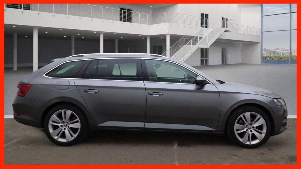 Used Skoda Superb 2022 for sale - 76496815: Photo 2