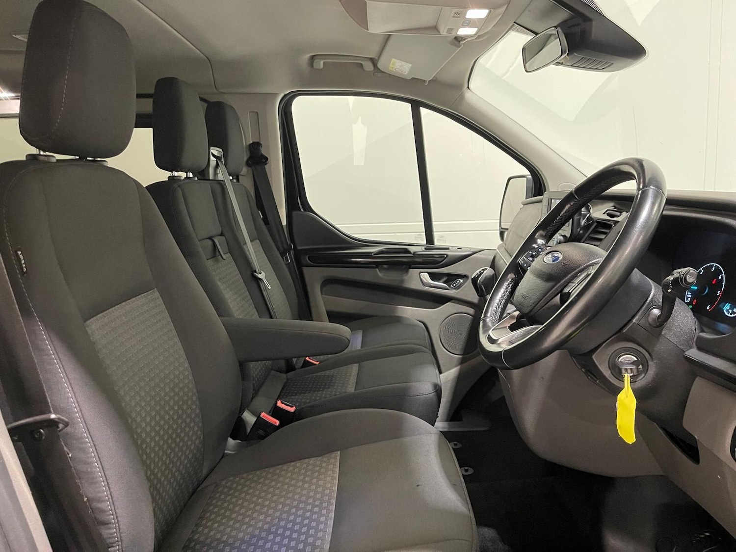 Used Ford Tourneo Custom 2018 for sale - 76398018: Photo 25